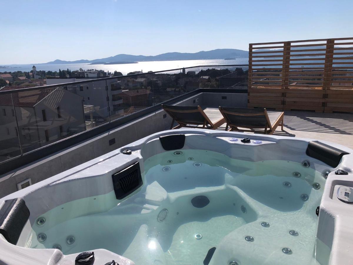 Apartment Rose Garden Sveti Filip i Jakov Ngoại thất bức ảnh