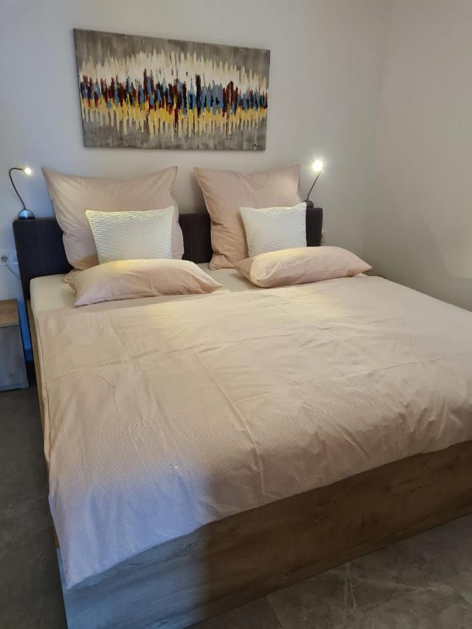 Apartment Rose Garden Sveti Filip i Jakov Ngoại thất bức ảnh