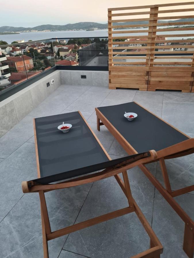 Apartment Rose Garden Sveti Filip i Jakov Ngoại thất bức ảnh