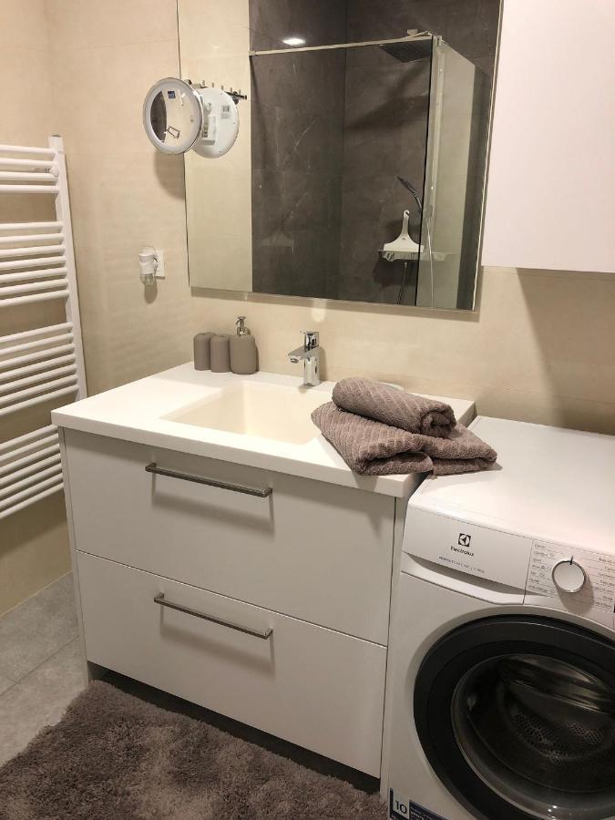 Apartment Rose Garden Sveti Filip i Jakov Ngoại thất bức ảnh