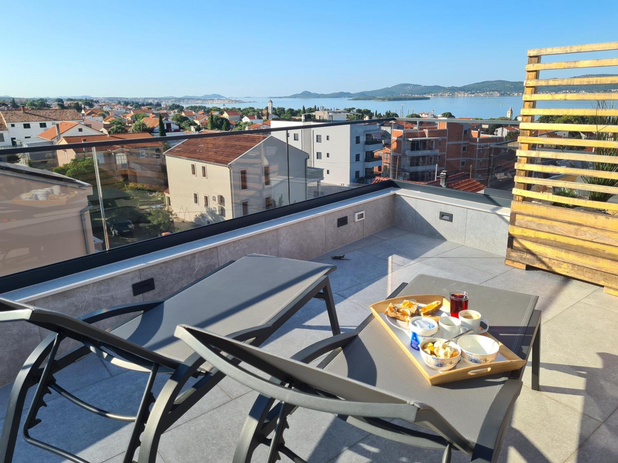 Apartment Rose Garden Sveti Filip i Jakov Ngoại thất bức ảnh